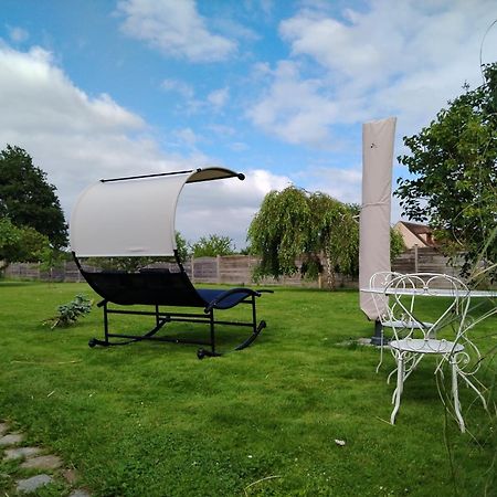 Vila Le Cocon Des Layes Les Essarts-le-Roi Exteriér fotografie