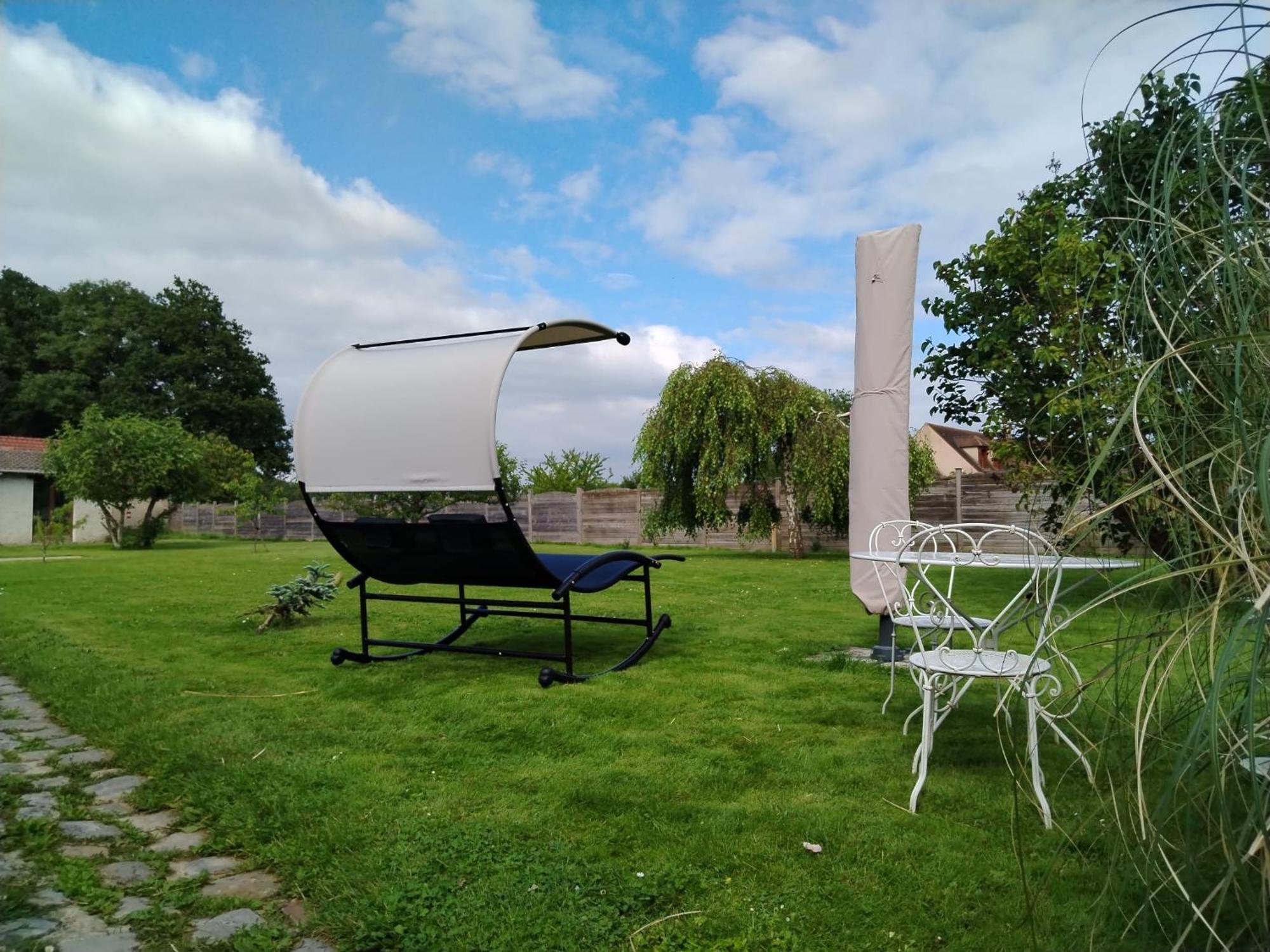 Vila Le Cocon Des Layes Les Essarts-le-Roi Exteriér fotografie