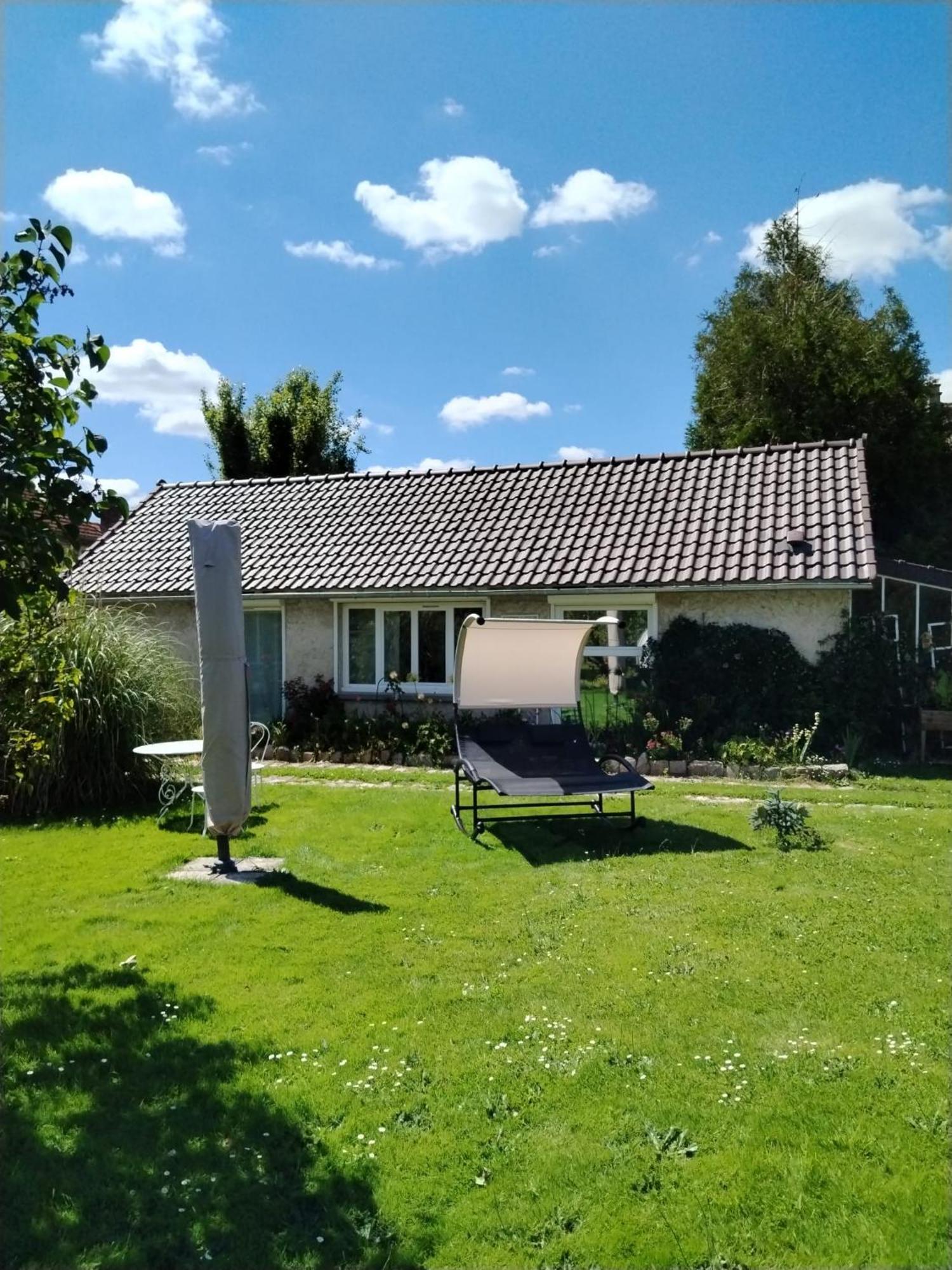 Vila Le Cocon Des Layes Les Essarts-le-Roi Exteriér fotografie